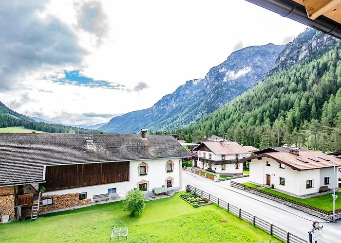 Gschnitzerhof Апартаменты